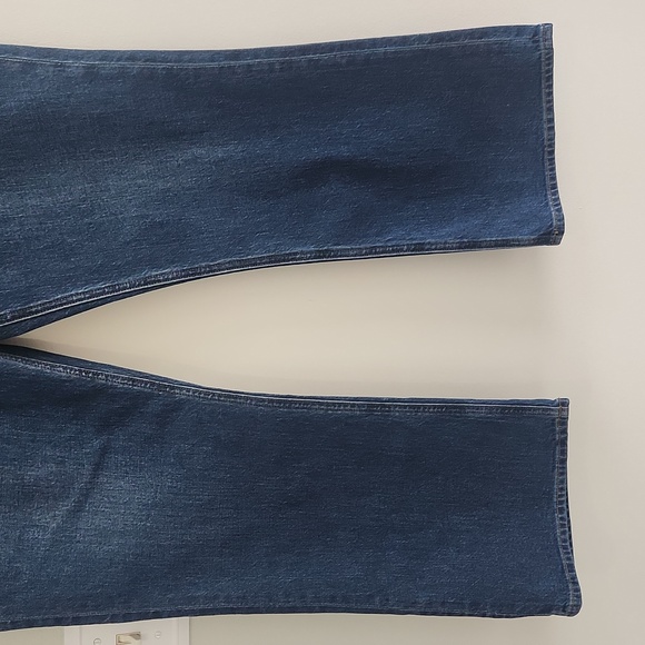 New Women's J.Crew Mid-Rise Flare Crop Jeans sz 31T stretch denim 31 tall NWT - Picture 2 of 6